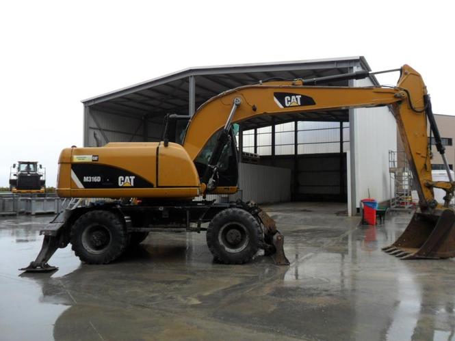 Cat m316d