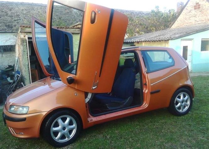 Fiat Punto 1.2 8v -01