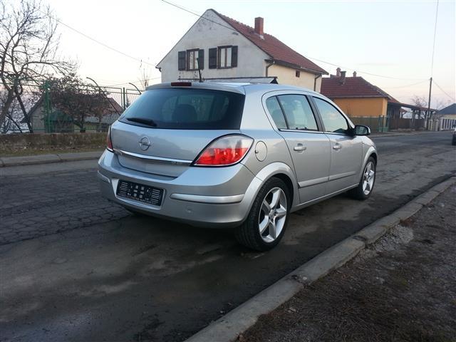 Opel-Astra-H-1-9-cdti--06