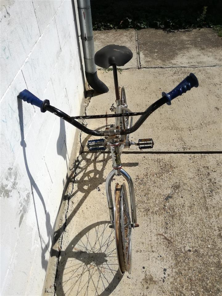 BMX-bicikl-