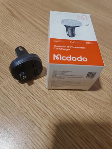 Kvalitetan FM transmiter Bluetooth