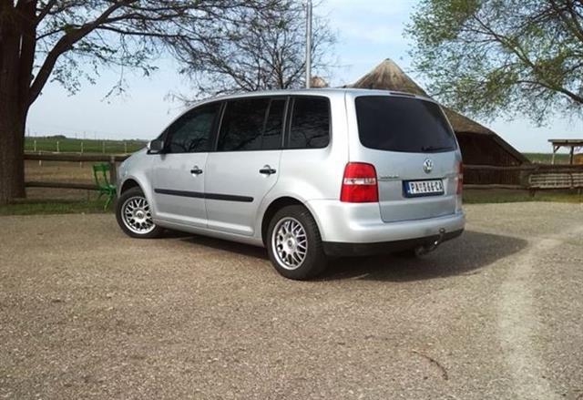 VW-Touran--04