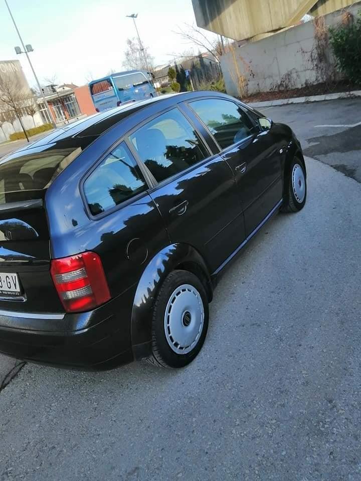 Audi-A2-2002