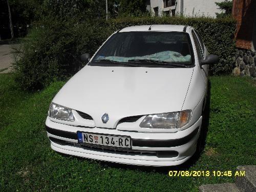 Renault Megane 1.9D  - 98