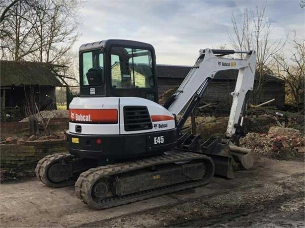 2017-BOBCAT-E45