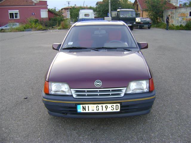 Opel kadett -90