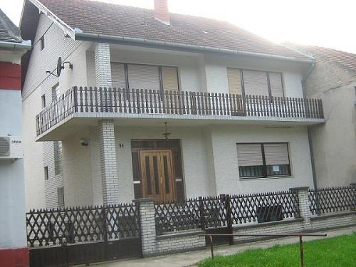 Kuća 250 m2 - Bazdan