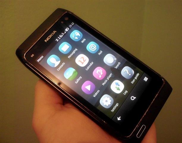 Nokia N8