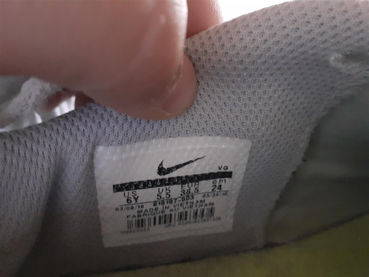 NIKE-TIEMPOX