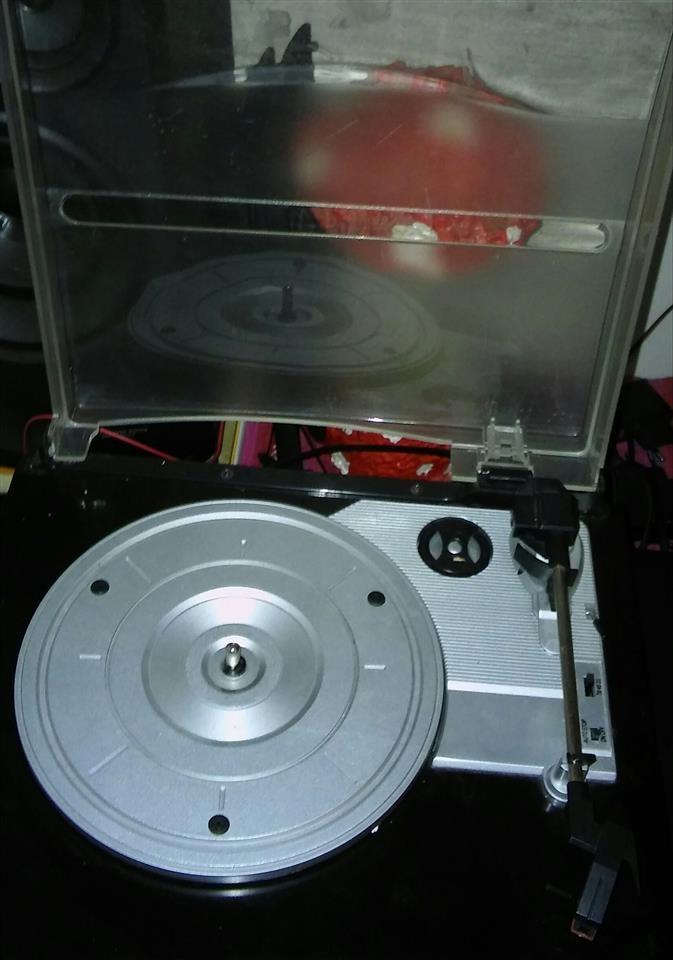 Gramofon-AGK-10341---USB---PC---Činč