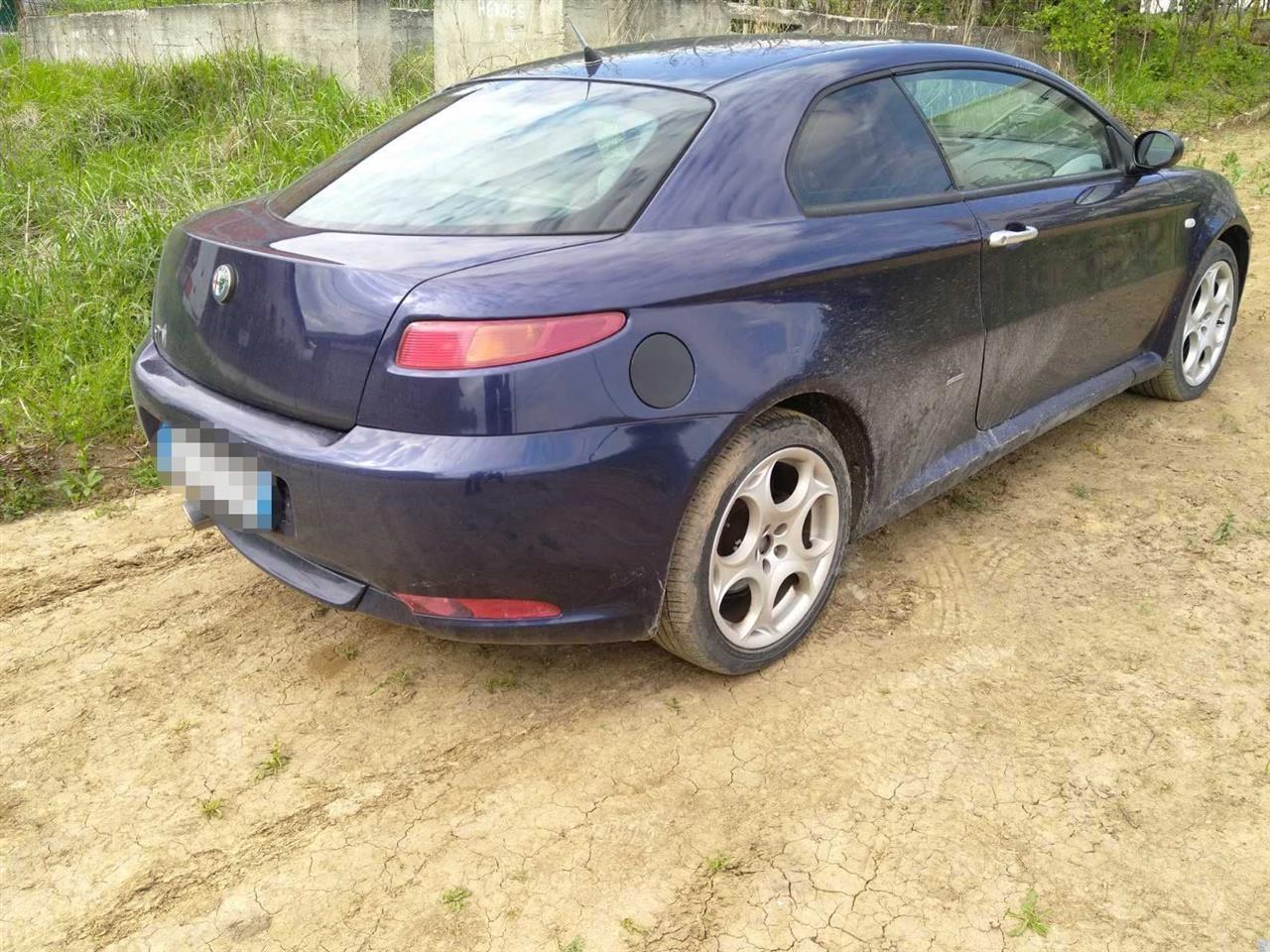 Alfa-Romeo-GT-DELOVI