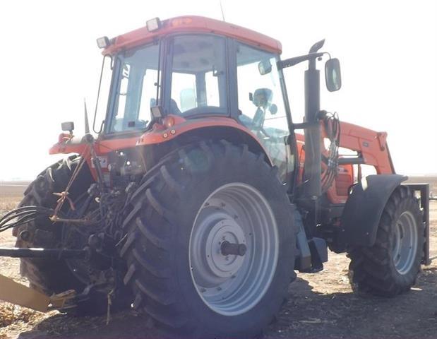AGCO-RT120A-traktor