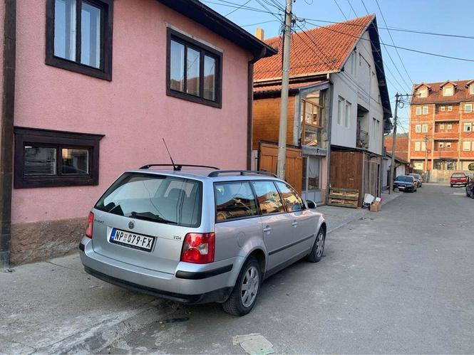 Na prodaju.