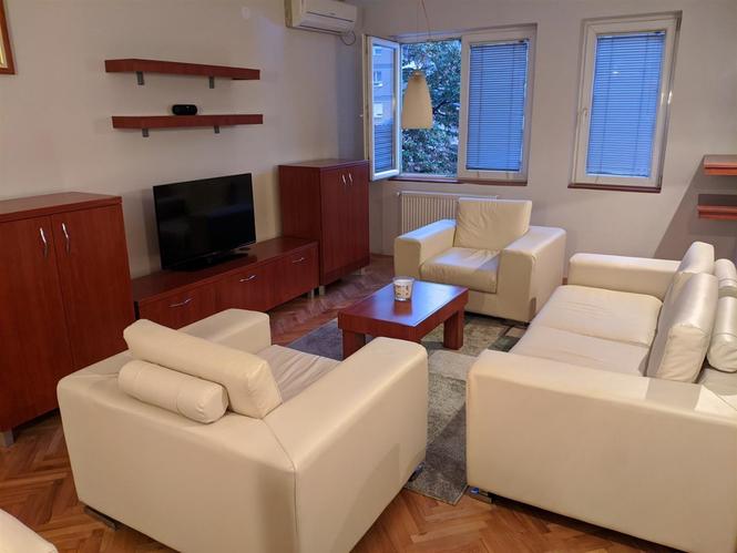 LUX 3.0 SOBAN, CENTAR