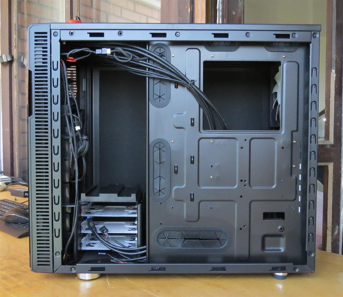 FRACTAL DESIGN Define R4 Black Pearl NoNoise FDCADEFR4BL Beograd