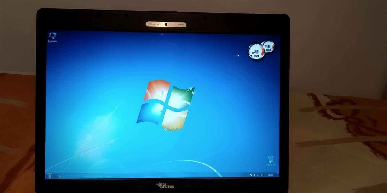 Fujitsu-Siemens-xa-2528