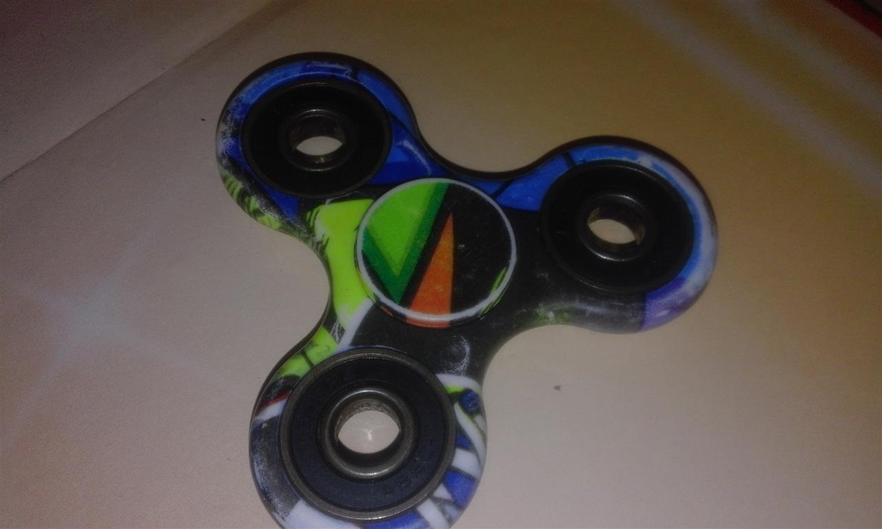 Fidget-spiner