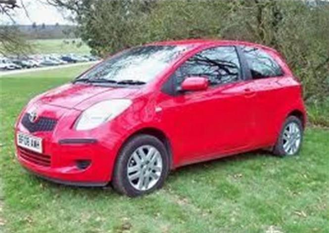 Toyota Yaris -05 