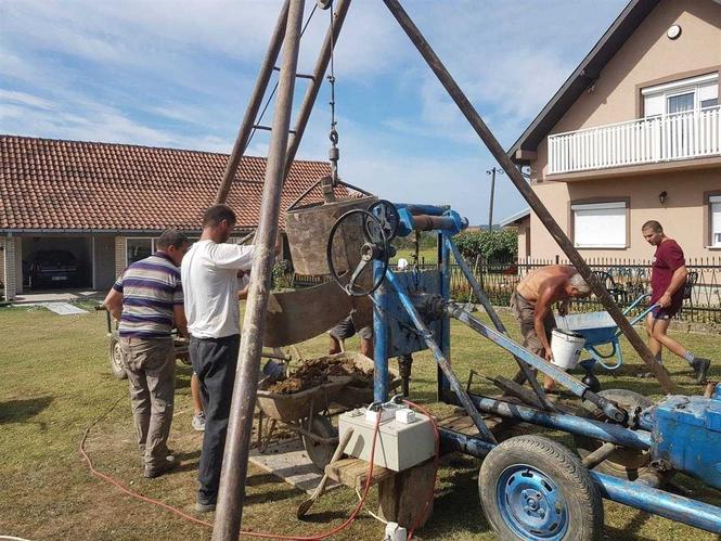 MASINSKO BUSENJE BUNARA