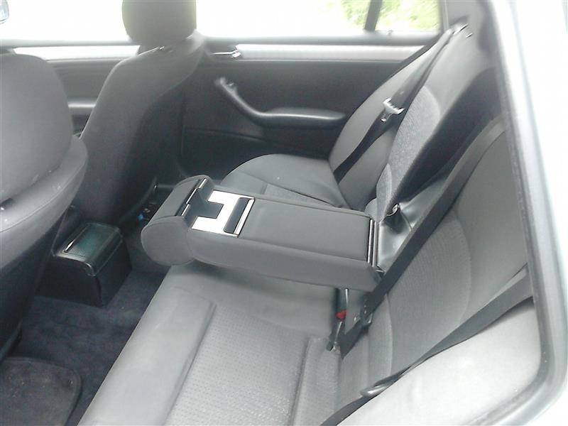 BMW-320d--03