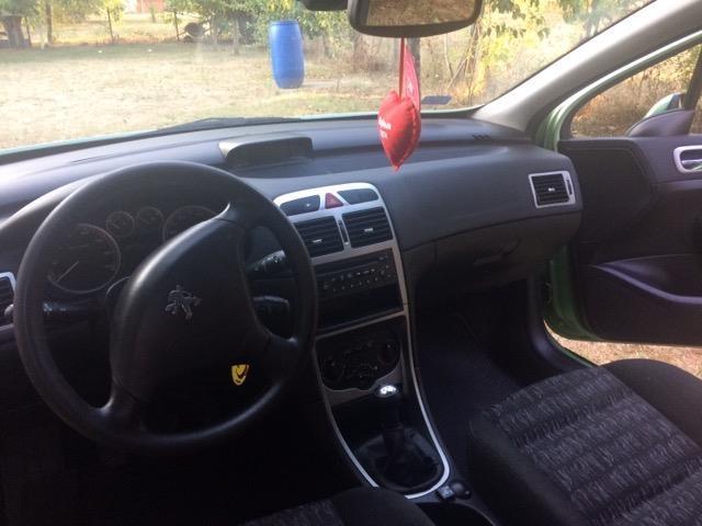 Peugeot-307