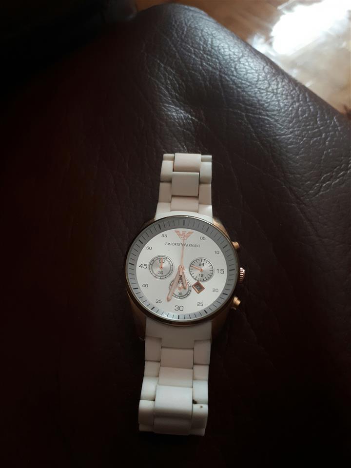 Armani-sat
