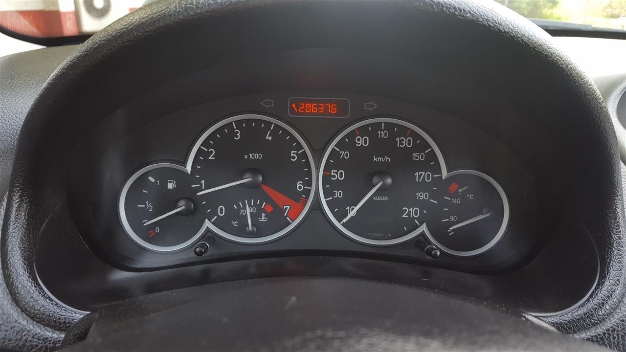 Peugeot-206-1-4-benzin