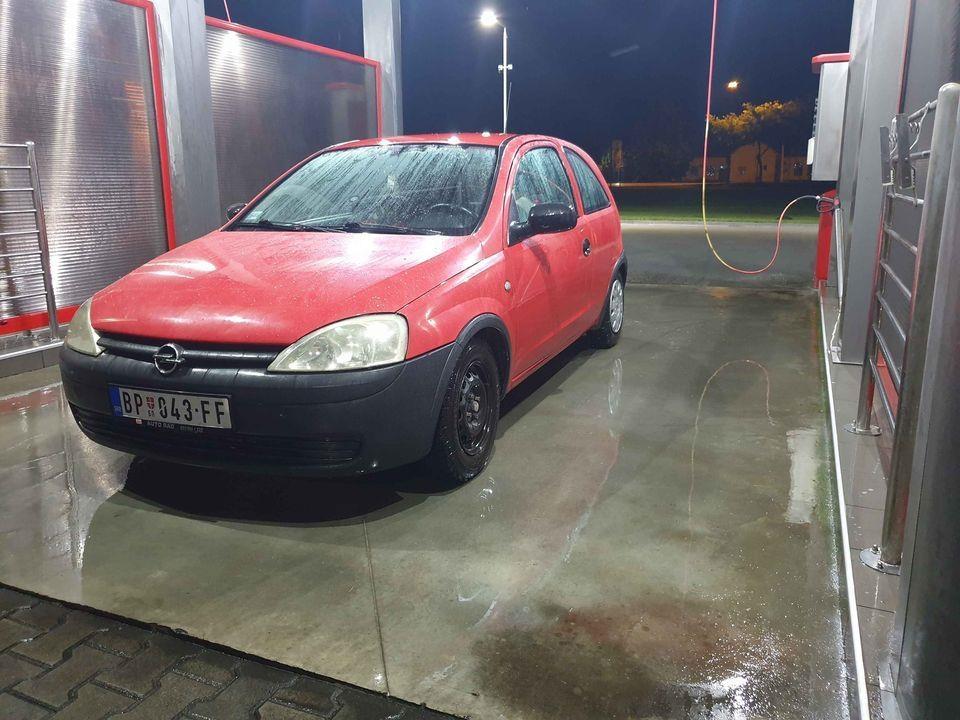 Opel-corsa-c-1200-benz
