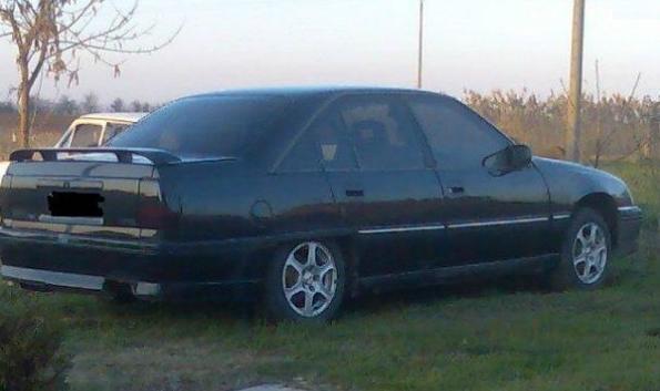 Opel Omega -93