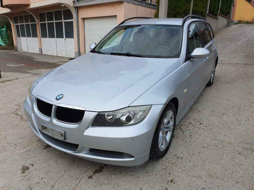 BMW-320