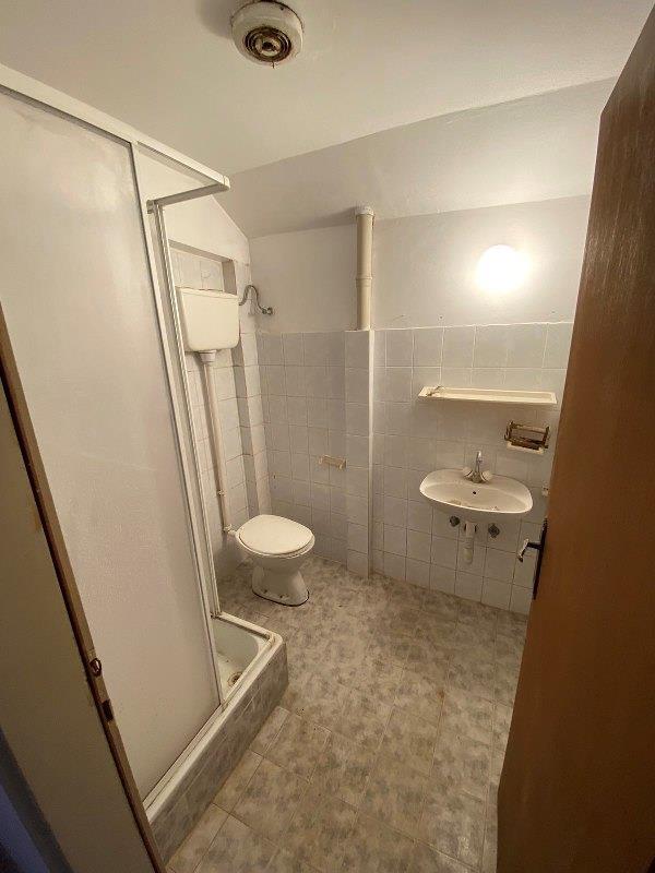 NIŠ---CENTAR---TROIPOSOBAN-STAN-94m2