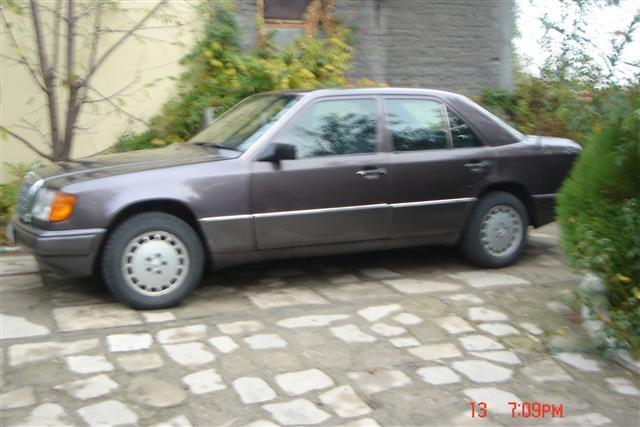 Mercedes E300-92