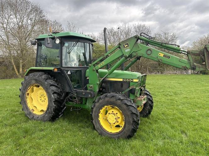 Traktor John Deere 
