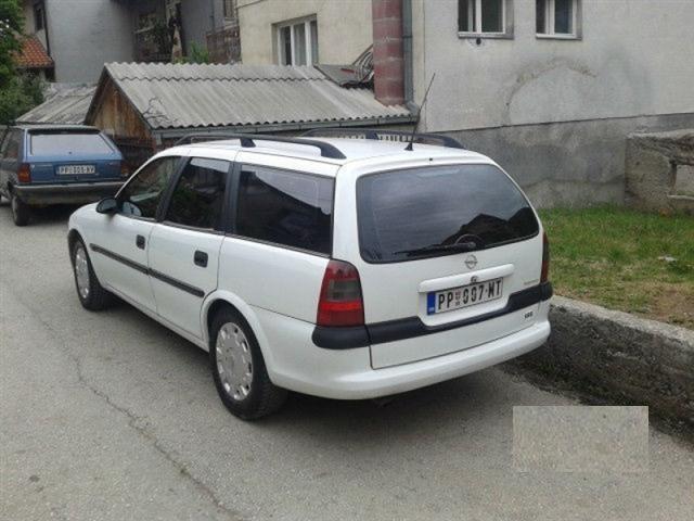 Opel-Vektra--98