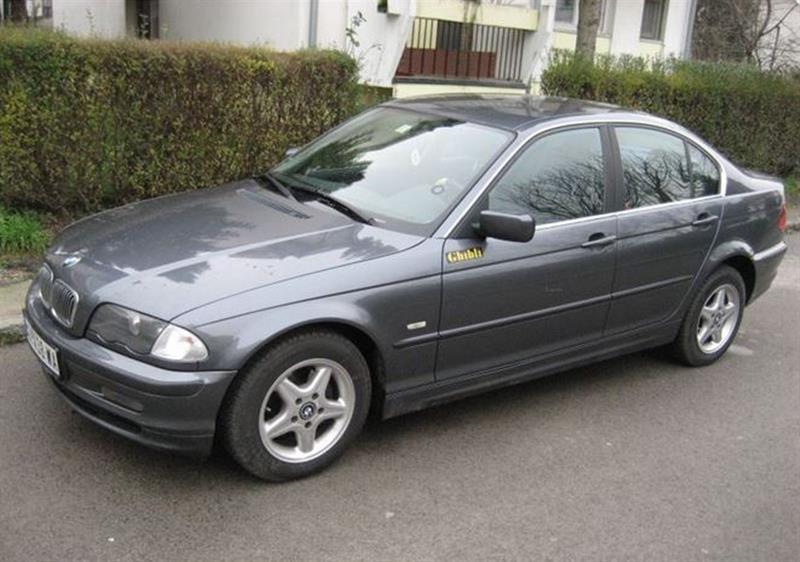 BMW-320--00