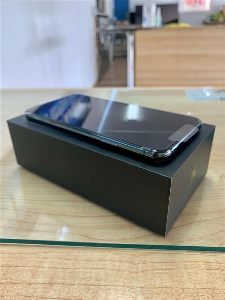 IPHONE-11-Pro-Max-whatsapp----+13157581333