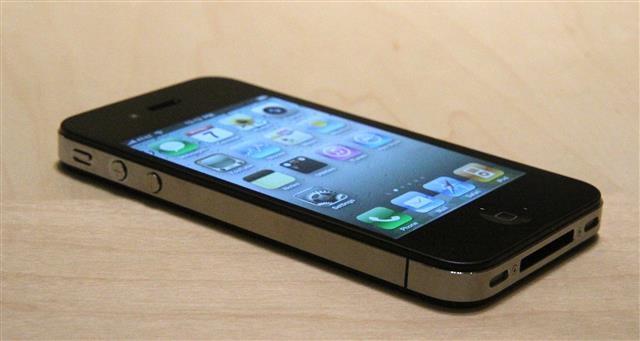 Iphone 4S SIM free
