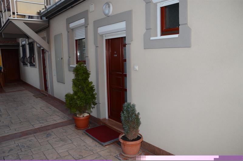 Stan-od-90m2-u-Beograd-Vozdovac