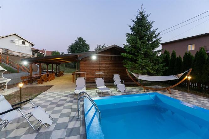 Hobbit House & Pool
