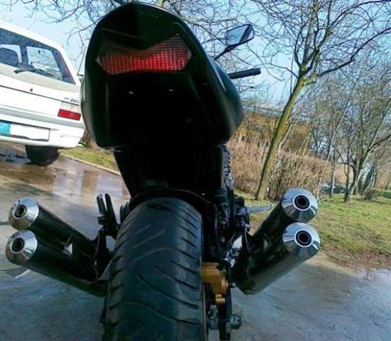 Kawasaki-Z1000--Hitno
