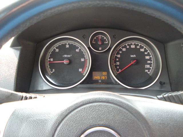 Opel-Astra-h---07-