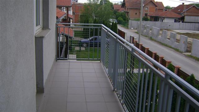 Stan-55m2-na-Ugrivackom-putu--