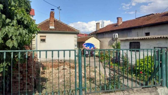 Kuca kod grdske bolnice