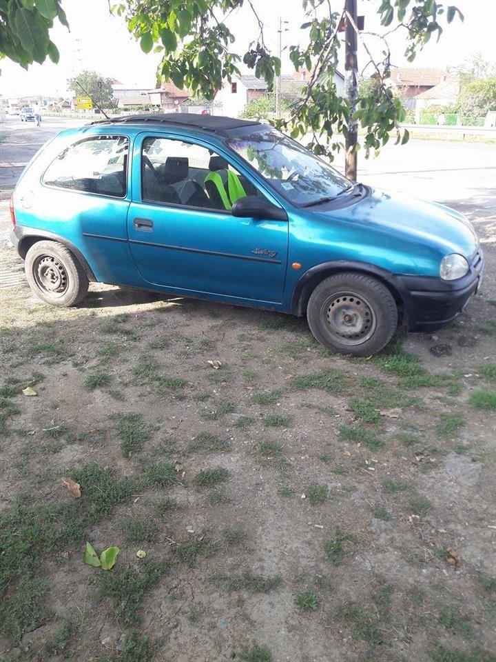 Opel-Corsa-B-1994-