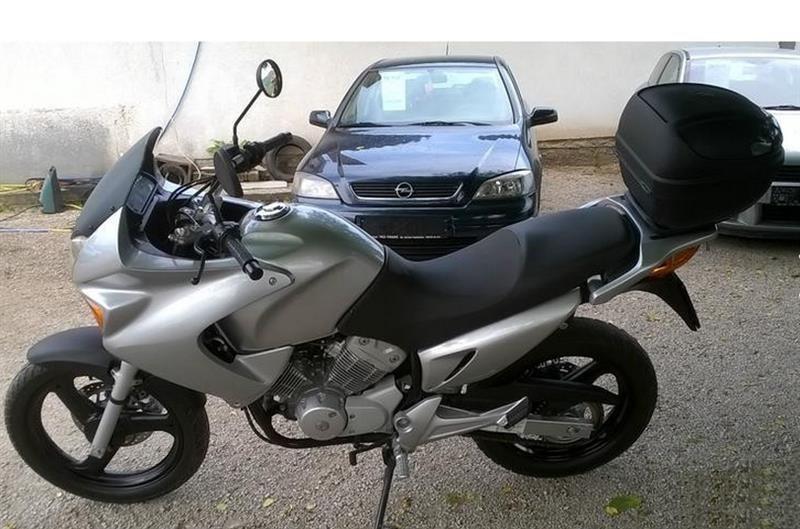 Honda-VARADERO--02