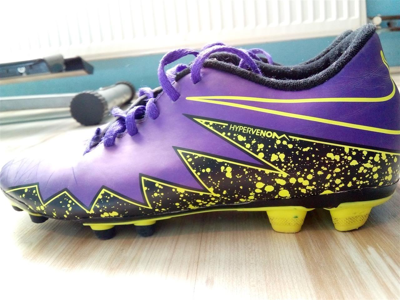 Prodajem-Kopacke-NIKE-HYPERVENOM