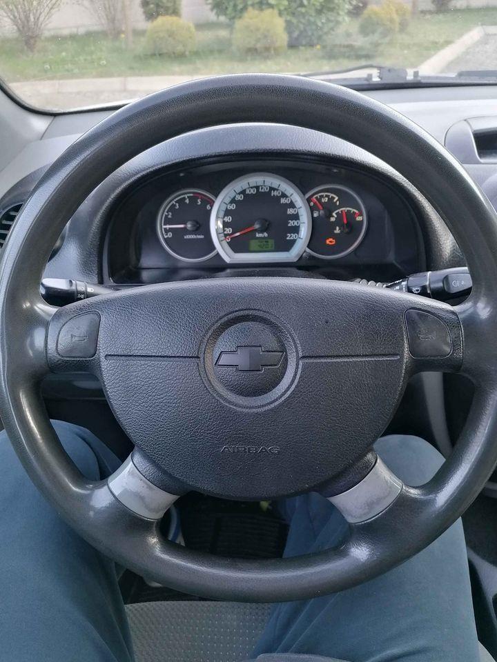 Shevrolet-LACETTI