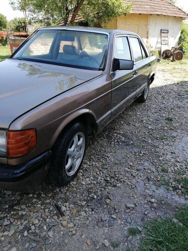 Mercedes-126-300SEL
