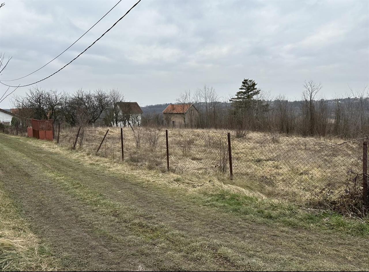 Prodajem-plac-Barajevo-Siljakovac
