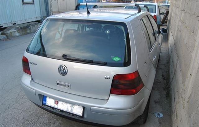 VW-Golf-IV-1-6-SR--02